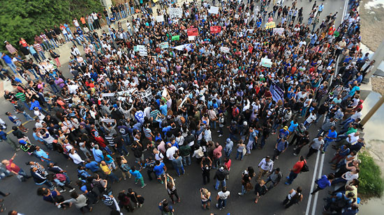 صورة فوقية للمظاهرات  -اليوم السابع -5 -2015