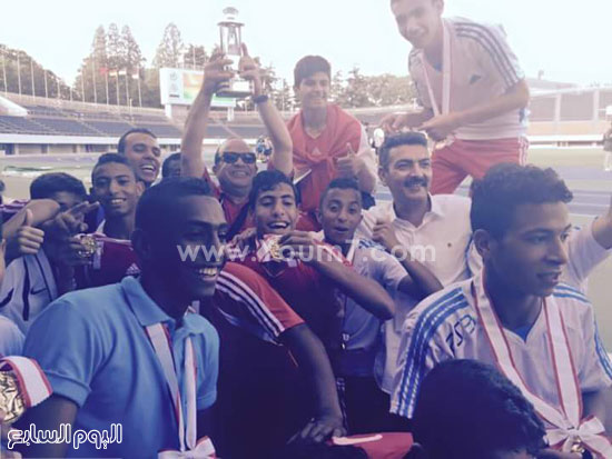	احتفال منتخب القاهرة بلقب البطولة -اليوم السابع -5 -2015