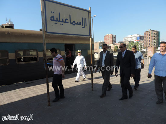 مدير شرطة النقل والمواصلات يتابع الأوضاع بمحطة الإسماعيلية -اليوم السابع -5 -2015