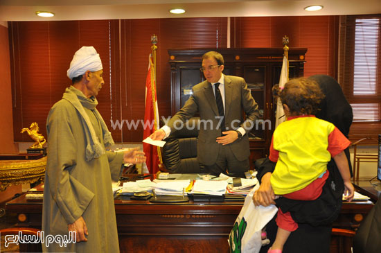  مساعدة مالية 6 آلاف جنيه من المحافظة للزوجة -اليوم السابع -5 -2015