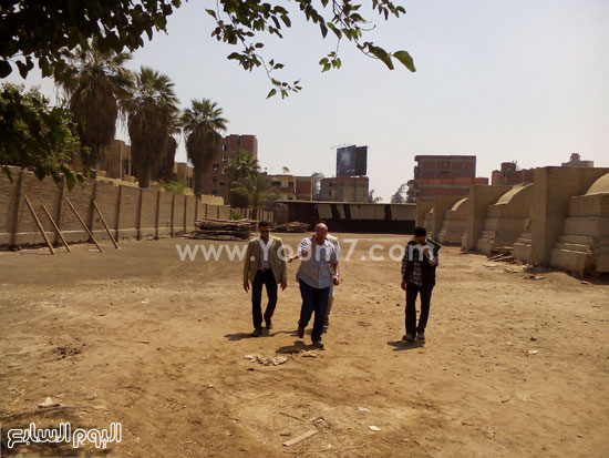 وزير الزراعة يتابع محاصيل الصوب الزراعية خلال جولة مفاجئة -اليوم السابع -5 -2015 وزير الزراعة يتابع محاصيل الصوب الزراعية خلال جولة مفاجئة -اليوم السابع -5 -2015