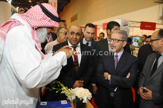 صورة رقم 1 جانب من افتتاح السفير السعودى لجناح السعودية بمعرض فود أفريقيا -اليوم السابع -5 -2015