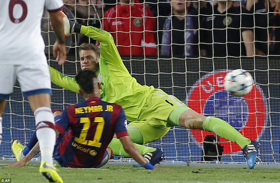 نوير تألق أمام هجوم برشلونة رغم تلقى ثلاثة أهداف -اليوم السابع -5 -2015
