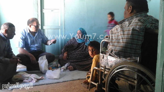  مدير المستشفى يتوسط العائلة البائسة  -اليوم السابع -5 -2015