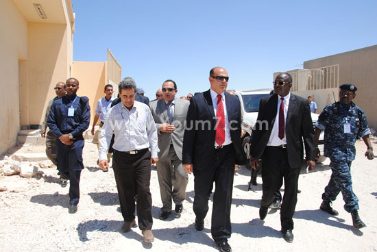 محافظ مطروح والمسئولون الليبيون يتفقدون منفذ مساعد الليبى -اليوم السابع -5 -2015