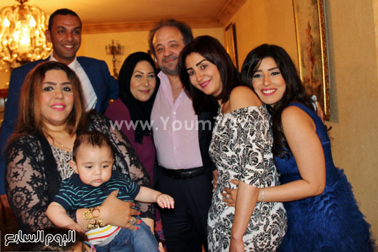 آيتن عامر وشقيقتها وفاء عامر وزوجها -اليوم السابع -5 -2015
