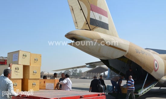  طائرات الجيش تنقل أسئلة امتحانات الشهادات الأزهرية للمحافظات -اليوم السابع -5 -2015