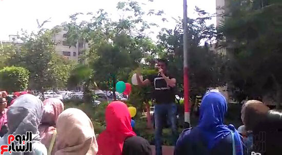 طلاب بـإعلام القاهرة يدشنون حملة لمحاربة الإلحاد داخل الجامعة (4)