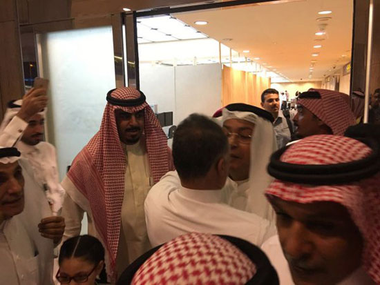 استقبال رجل الأعمال السعودى بمطار فهد (2)