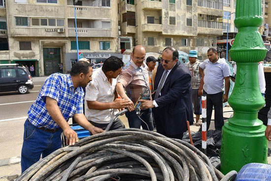 محافظ الإسكندرية يتفقد أعمال تجديد الكورنيش (4)