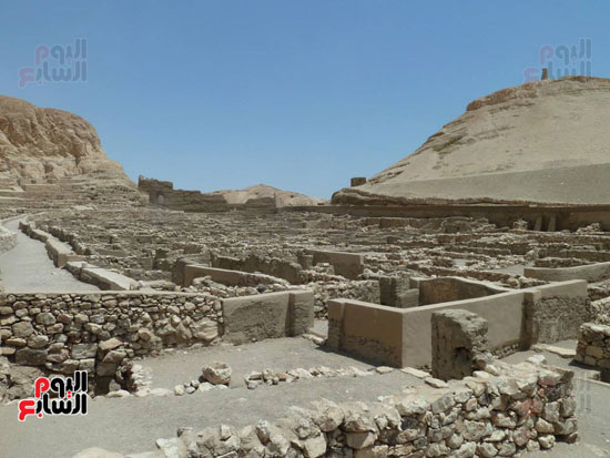 مقابر العامل المصرى القديم (2)