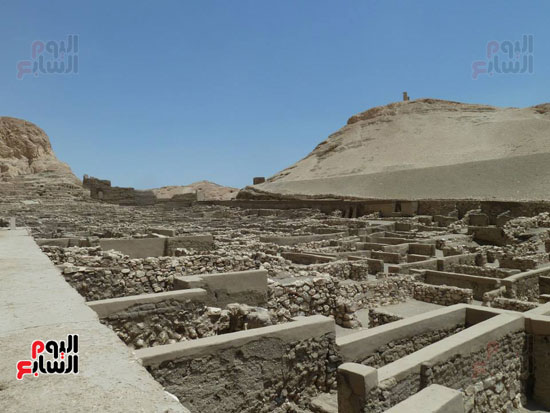 مقابر العامل المصرى القديم (8)