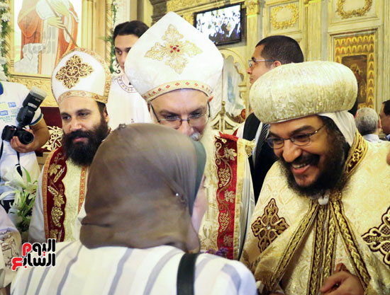 قداس عيد القيامة بالكاتدرائية المرقسية بالإسكندرية   (48)
