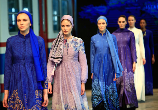 إبداعات أزياء المحجبات فى أسبوع إسطنبول للمحتشمات  (4)