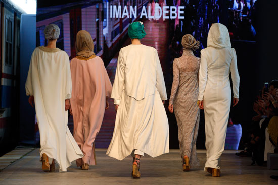 إبداعات أزياء المحجبات فى أسبوع إسطنبول للمحتشمات  (22)