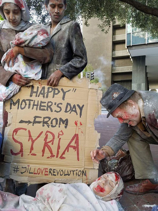 فنانة تقدم معاناة الشعب السورى فى شوارع فرانسيسكو (8)