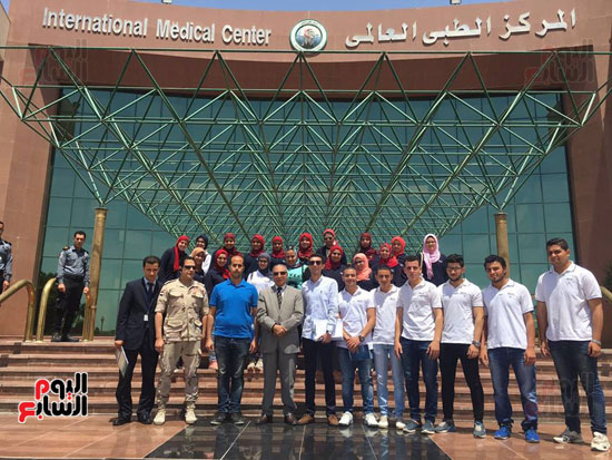 الاتحاد المصرى لطلاب الصيدلة بجامعة بدر يزور المركز الطبى العالمى (5)