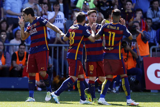 برشلونة بطلا للدوري الإسباني للمرة 24 فى تاريخه (13)