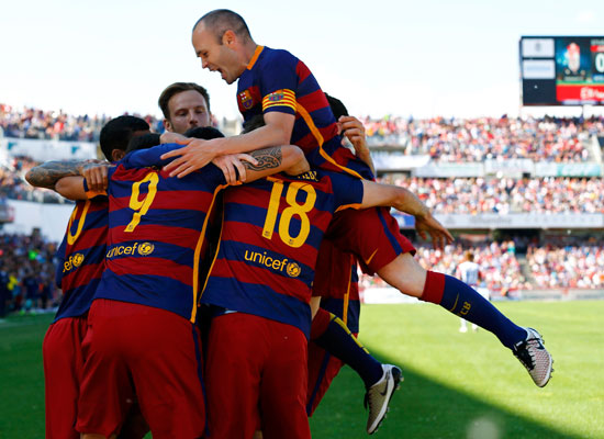 برشلونة بطلا للدوري الإسباني للمرة 24 فى تاريخه (4)