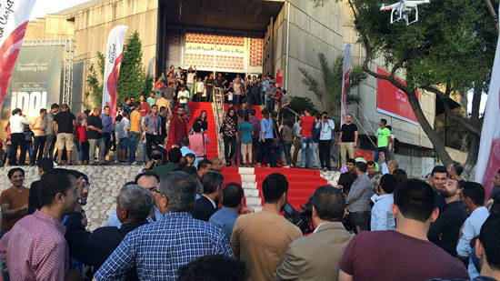 افتتاح مهرجان السجادة الحمراء لأفلام حقوق الإنسان فى غزة (1)