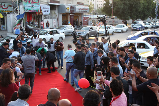 افتتاح مهرجان السجادة الحمراء لأفلام حقوق الإنسان فى غزة (2)