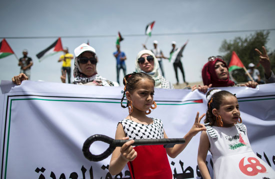 الفلسطينيون يحيون الذكرى الـ68 للنكبه (10)