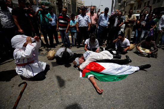 الفلسطينيون يحيون الذكرى الـ68 للنكبه (2)