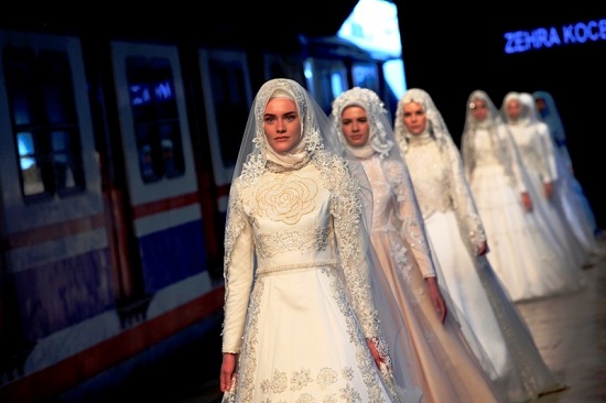 فساتين زفاف تركية ـ عروس محجبة ـ فساتين زفاف للمحجبات (4)