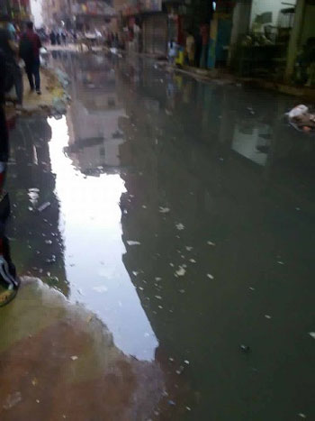 مياه الصرف الصحى تغرق شوارع فيصل (7)