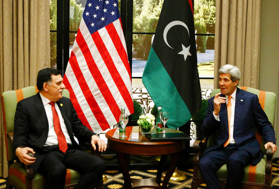 كيرى يلتقى رئيس الوزراء الليبى فى فيينا (2)