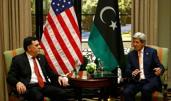 كيرى يلتقى رئيس الوزراء الليبى فى فيينا (6)