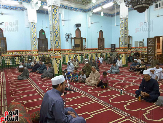 مدير إدارة أوقاف بندر الأقصر يتفقد القوافل الدعوية بـ17 مسجد بمنطقة الكرنك (3)