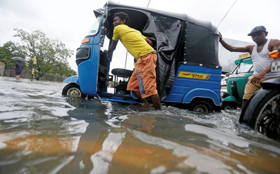 فيضانات سريلانكا  (7)