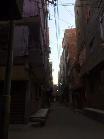 إنارة أعمدة الكهرباء صباحاً فى سمنود (1)