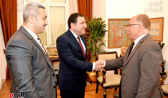 وزير الثقافة يلتقى نظيره الأذربيجانى  (4)