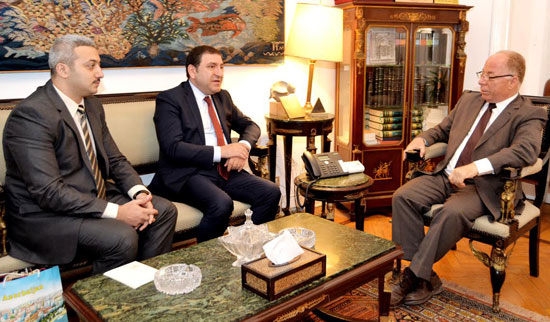 وزير الثقافة يلتقى نظيره الأذربيجانى لبحث العلاقات بين الدولتين  (1)