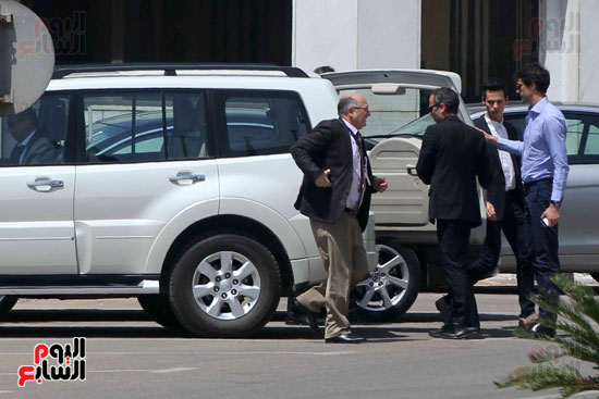 وفد المحققين الفرنسيين يصل القاهرة للمشاركة فى تحقيقات الطائرة المنكوبة (6)