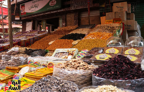 البلح يهزم ياميش رمضان بالقاضية بسبب جنون الأسعار (11)