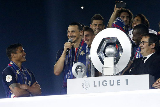 باريس سان جيرمان بطل الدوري الفرنسي (1)