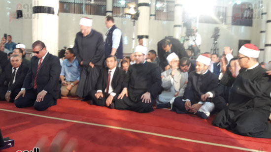 وزير الأوقاف ومفتى الجمهورية يصلان كفر الشيخ لافتتاح المسجد الكبير (2)