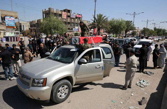 -تشييع-جثامين-محتجين-قتلوا-فى-المنطقة-الخضراء-ببغداد-(12)