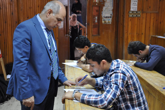 لجان امتحانات - رئيس جامعة كفر الشيخ (3)