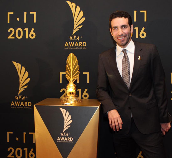 محمد أبو تريكة خلال توزيع الجوائز (4)