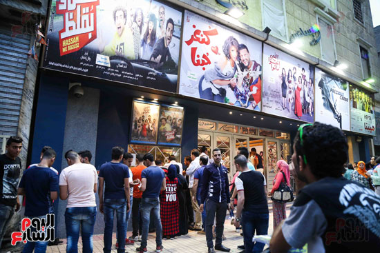 اقبال المواطنيين على السينمات فى شم النسيم  (41)