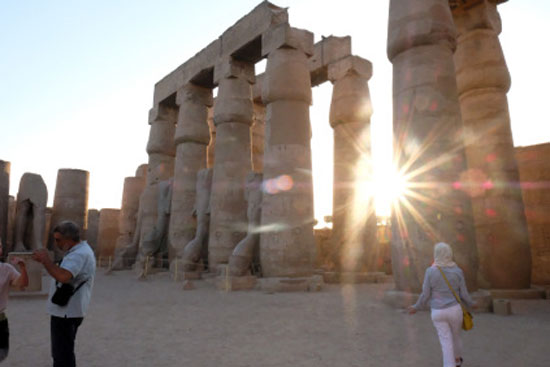 سائحة أمريكية تنشر صورها أثناء رحلتها لمصر (12)
