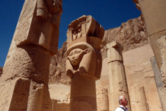 سائحة أمريكية تنشر صورها أثناء رحلتها لمصر (17)