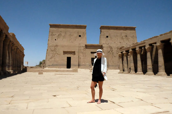 سائحة أمريكية تنشر صورها أثناء رحلتها لمصر (6)
