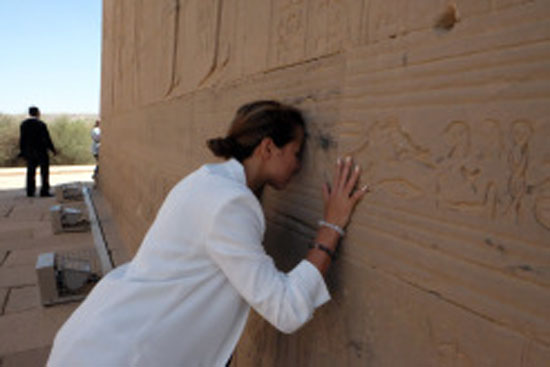 سائحة أمريكية تنشر صورها أثناء رحلتها لمصر (7)