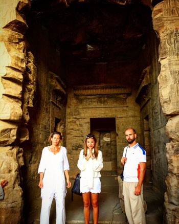 سائحة أمريكية تنشر صورها أثناء رحلتها لمصر (24)