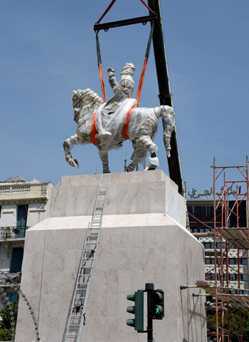تمثال الحبيب بورقيبة  (1)